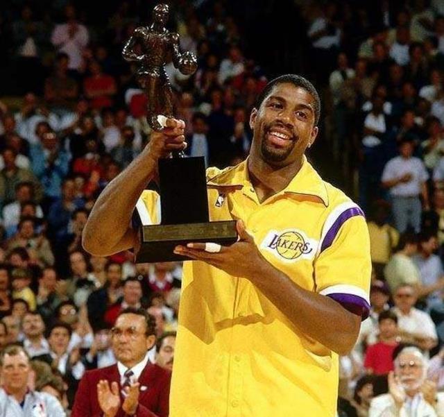 跳伞这项运 跳伞这项运